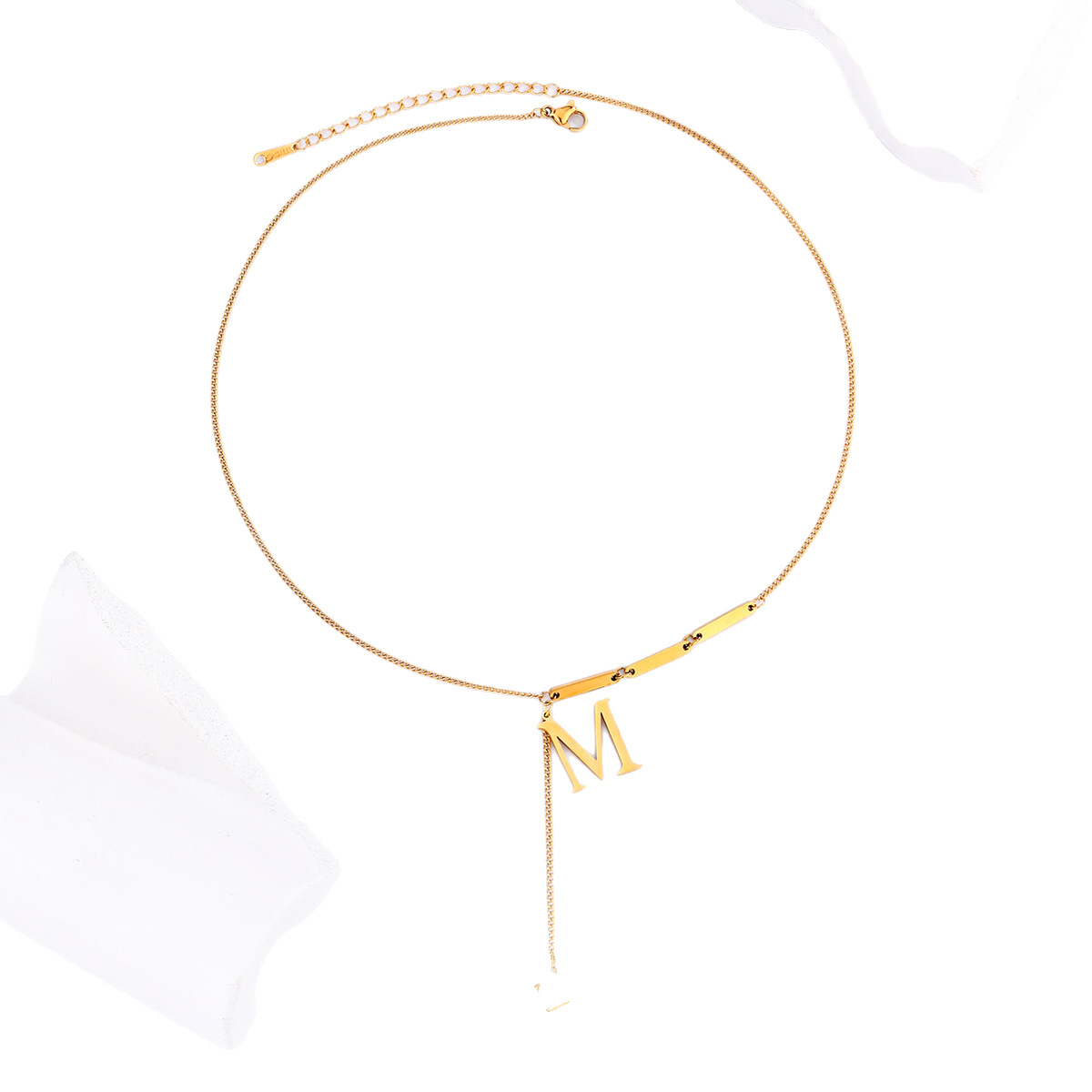 26 Letter Necklace European and American Simple Niche Design Letter Pendant Non-Fading Accessories Wholesale