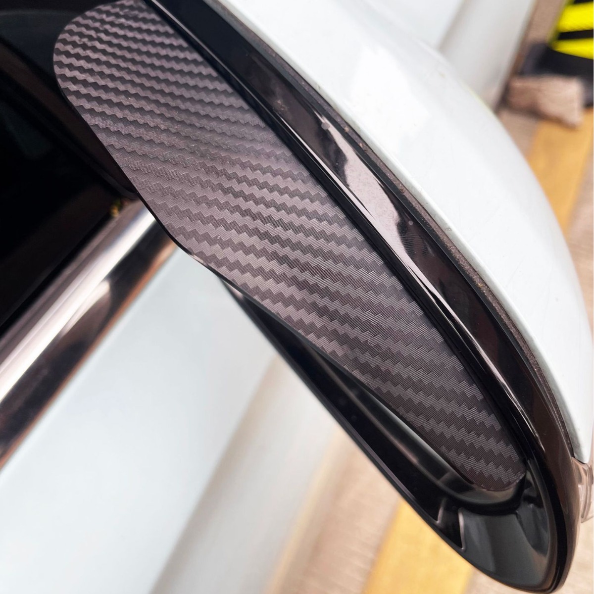 Производители поставляют дождевой щит для зеркала заднего вида автомобиля бровь дождя утолщенная текстура карбонового волокна