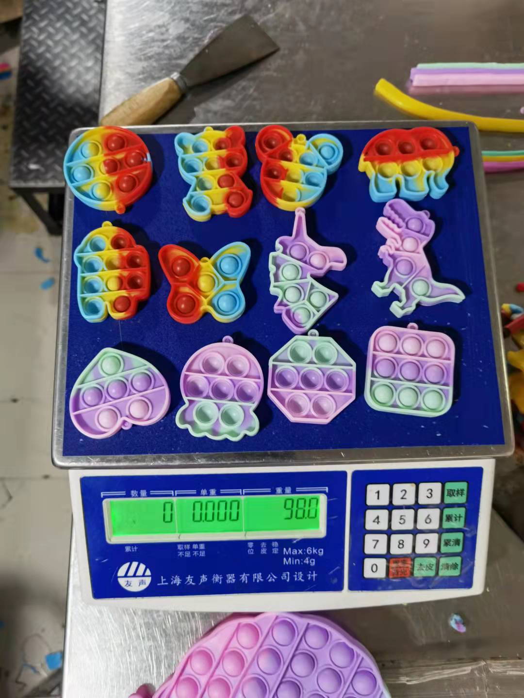 Cross-border color mini silicone keychain pendant decompression toy rodent pioneer finger bubble music