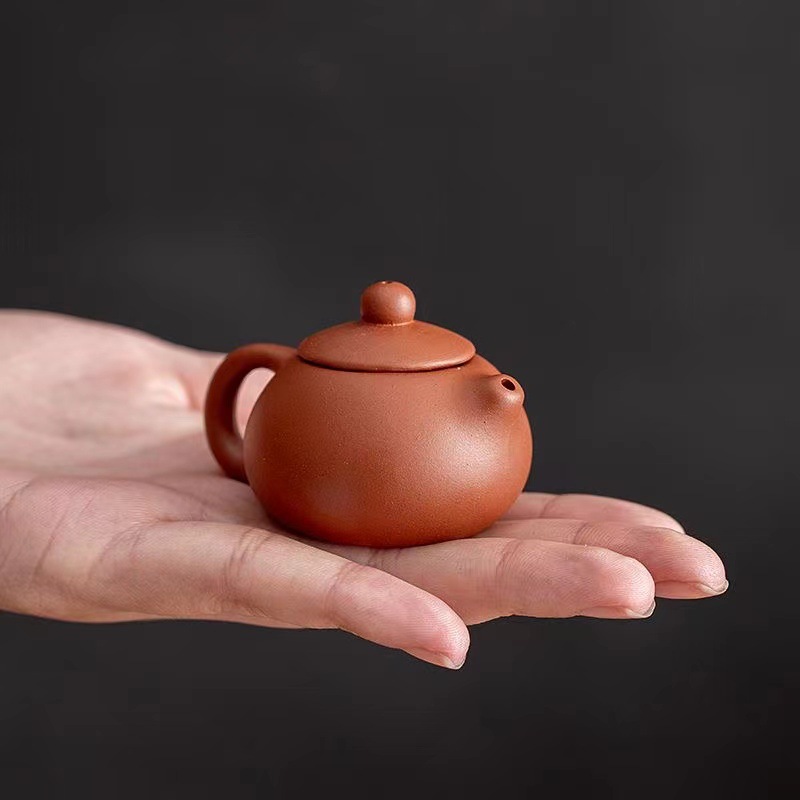 Miniature Teapot Ornament for Milk Tea Drinks, Purple Clay Teapot, Red Small Teapot, Fingertip Xi Shi Teapot, Handle Teapot, Zhu Ni Clay
