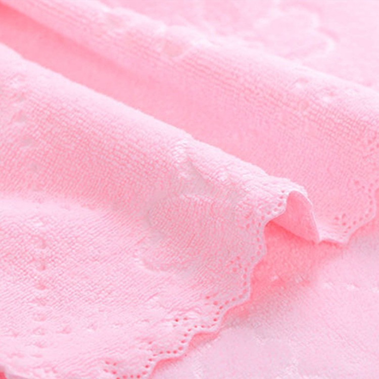 Fine Fiber Cartoon Embossed Bear Colorful Small Towel Event Gift Hotel Kitchen Rag Supplies