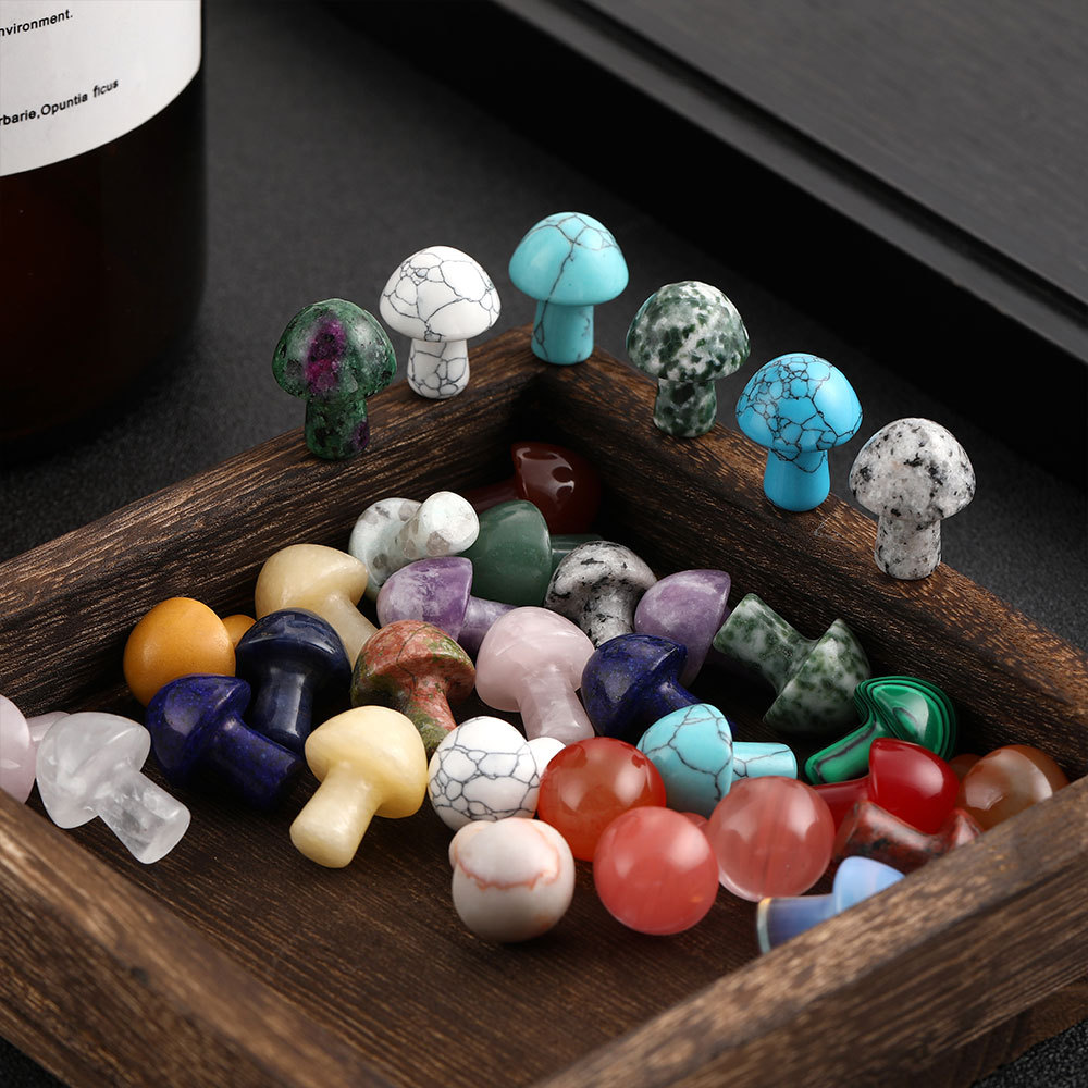 Cross-border Hot Sale Natural 20mm Crystal Mushroom Ornaments Small Mushroom Crystal Crafts Micro Landscape Ornaments Decorations