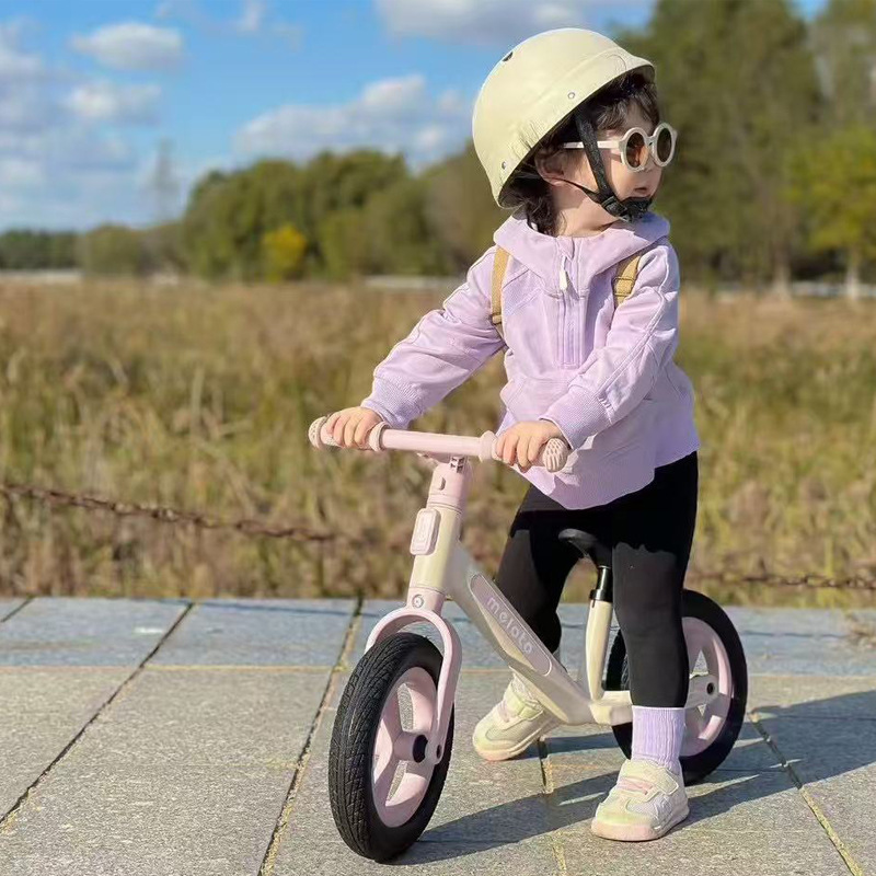 Children's balance car 10-inch two-wheeled pedless scooter scooter 2-4-year-old baby scooter new cross-border