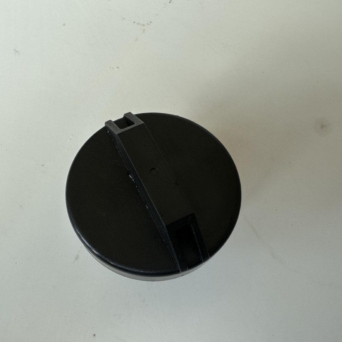 77310-16011 77310-48020 Is Suitable for Toyota Car Fuel Tank Cap Universal Fuel Tank Cap