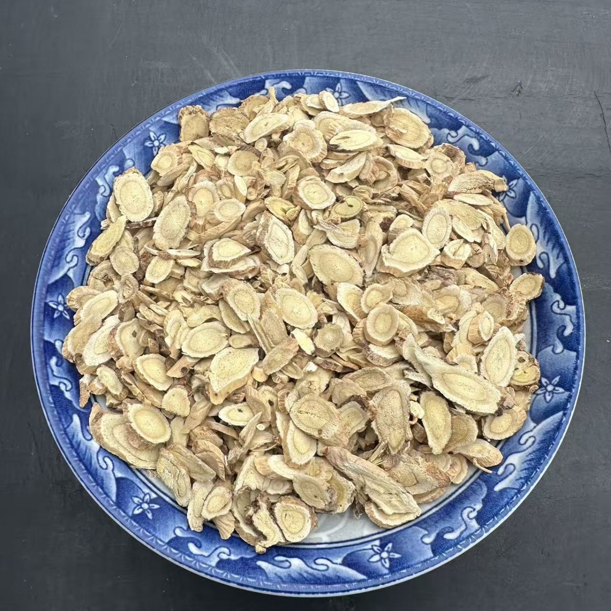 Astragalus Tablets, Chinese Medicinal Materials, Gansu Astragalus Oblique Slices, Beiqi Melon Seed Slices, Large Goods Wholesale, Origin and Supply 500 Grams of Astragalus