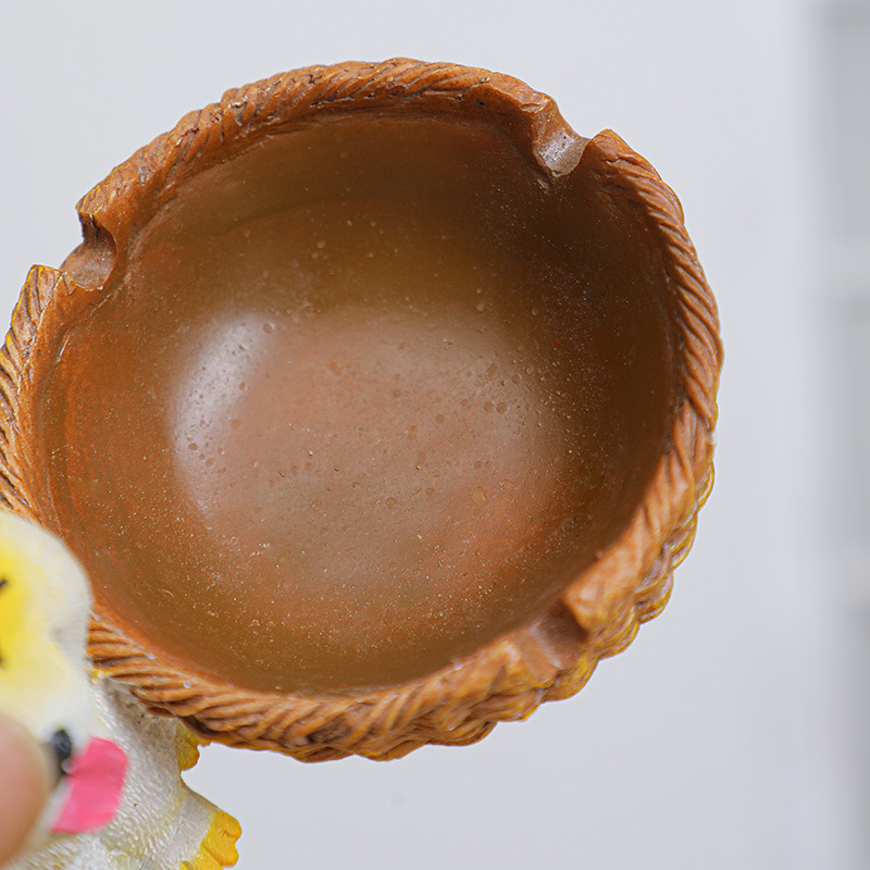 Cross-border foreign trade rabbit puppy animal ashtray home decoration trend cartoon resin ashtray creative cover