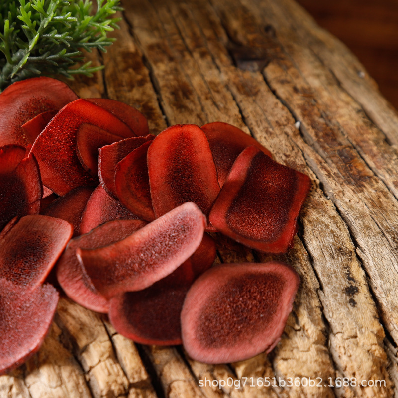 The Deer Farm Supplies Deer Antler Slices and Deer Blood Slices, Packaged in 10-Gram Bags, Suitable for Making Wine, Soup, or as a Gift, Featuring Sika Deer Blood