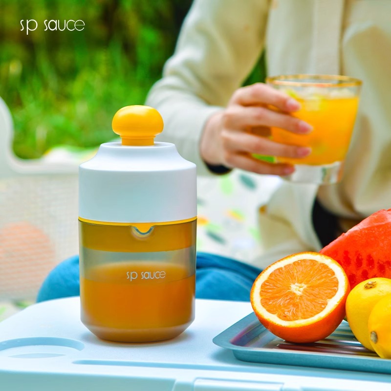 Japanese Lemon Juicer Manual Squeeze Juicer Orange Juice Juice Household Small Pressing Juice Lemon Clamp Cup Artifact