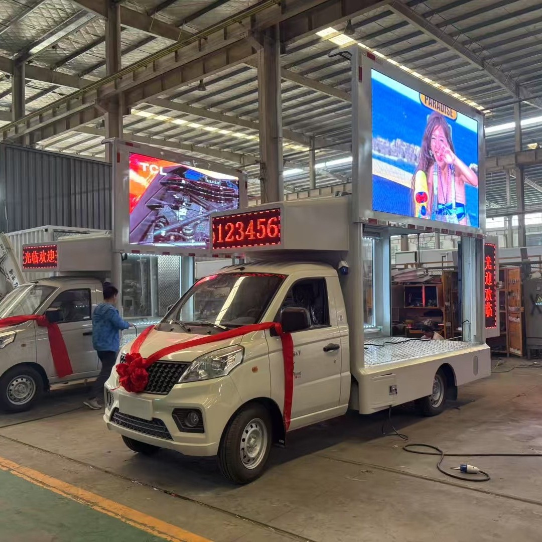 Mobile Stage Truck Manufacturer Double-Row Seats Chengli Direct Delivery to Home Advertising Truck Advertising Truck