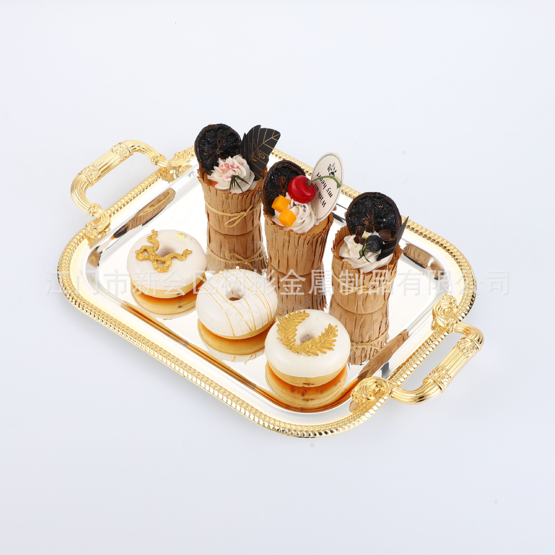 Factory wholesale European-style metal buffet plate golden silver hotel western-style restaurant wine tableware storage plate