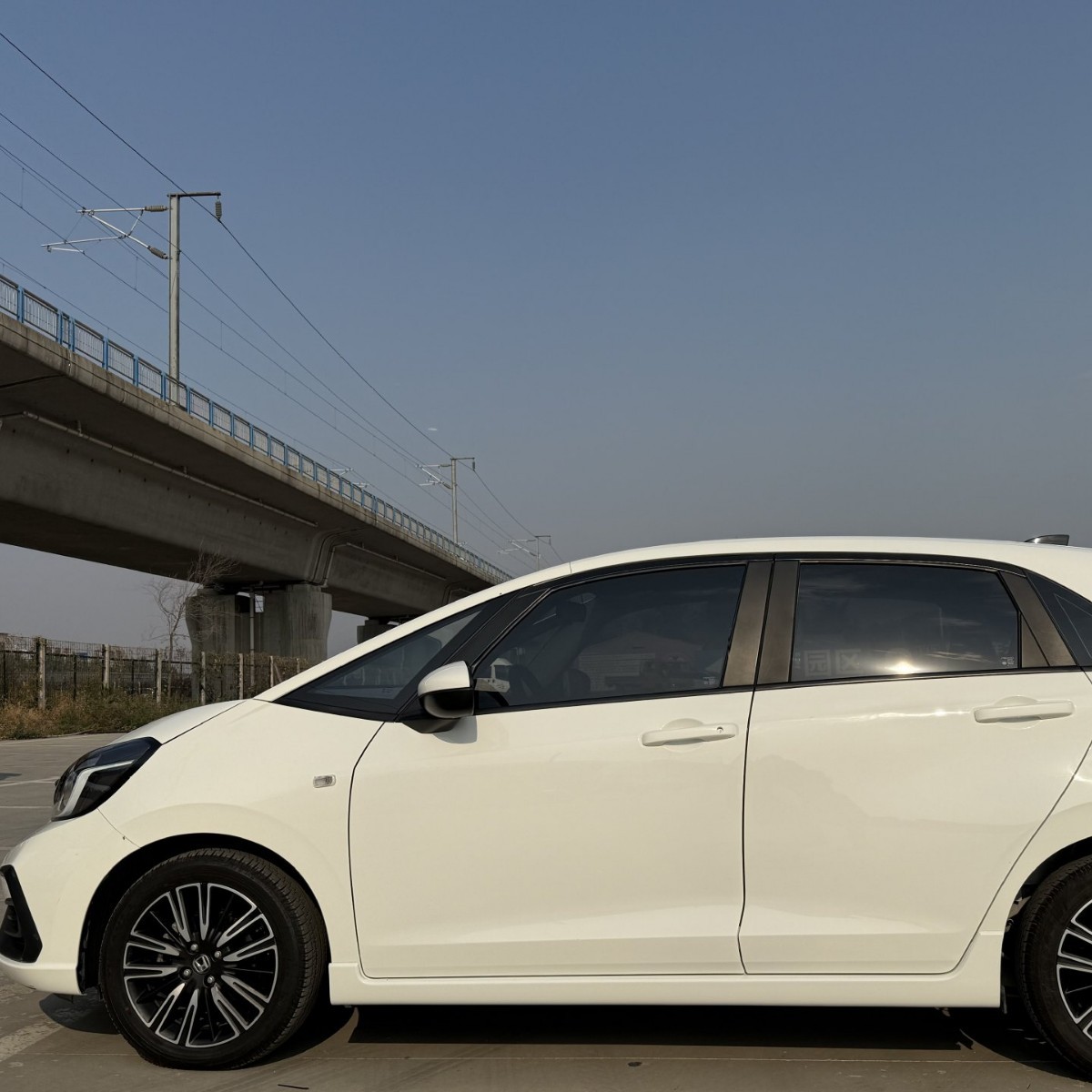 Fit Two-Box Car 2021 1.5L Naturally Aspirated Cvt Five-Speed Transmission Trendy Pro Version