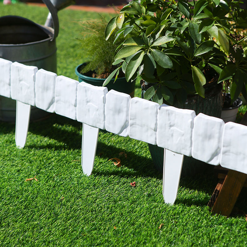 Plastic fence fence garden fence garden gardening fence Christmas Villa outdoor foldable small fence