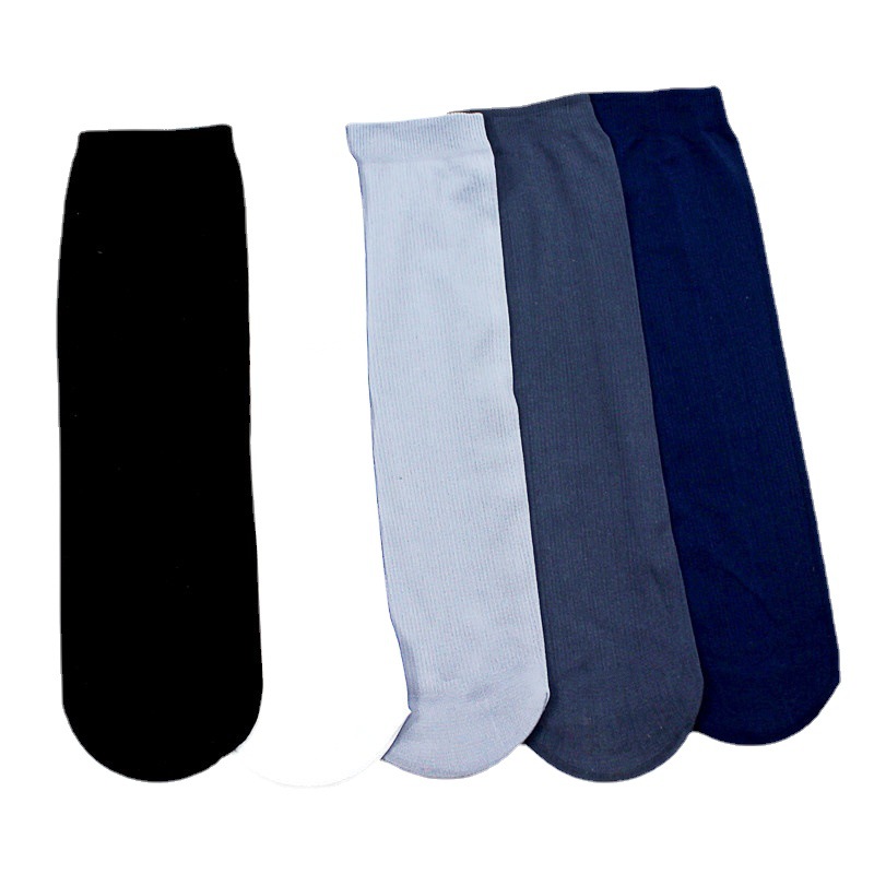 Disposable socks men's summer thin black ultra-thin stockings in the tube summer pair of socks large number of 100 pairs of wholesale