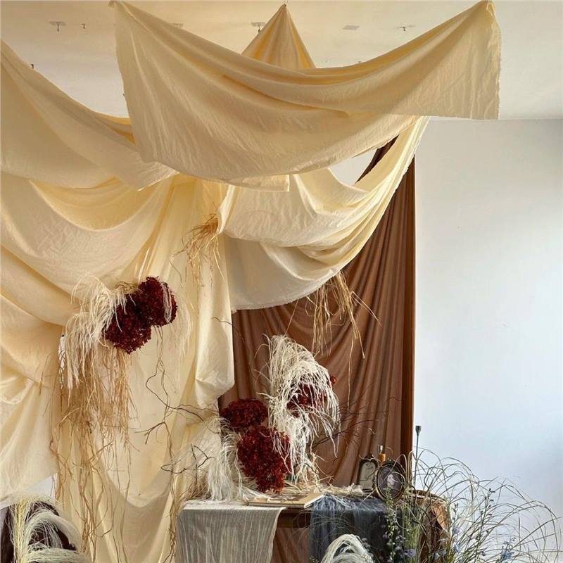 Нативный ретро текстура Сцена фон Крем свадебная занавеска Свадебное украшение Ткань потолка для десертного стола на один год