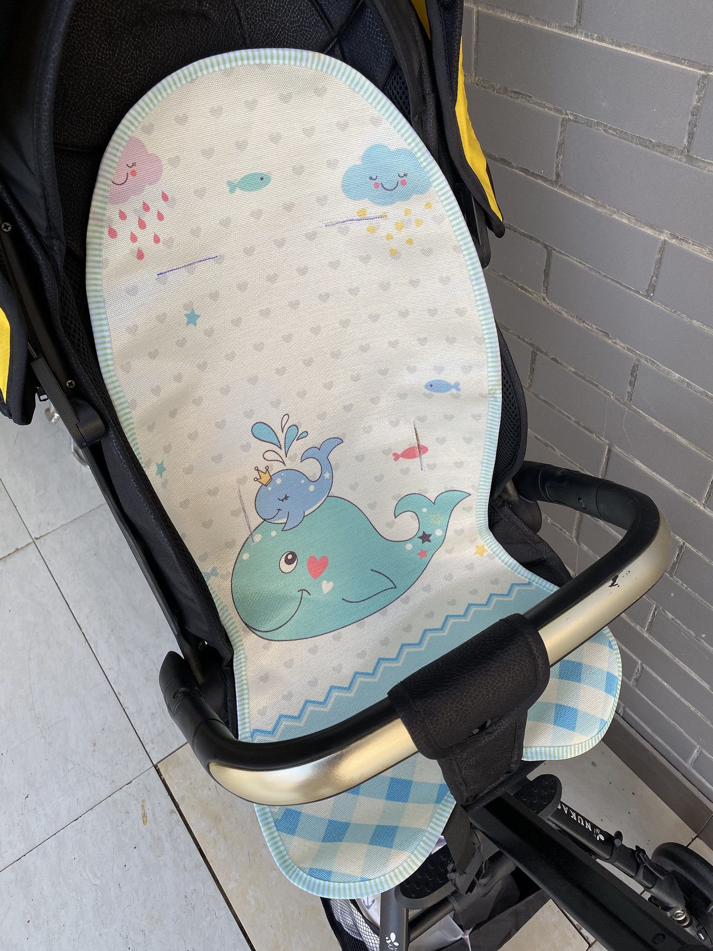 Летний дышащий универсальный коврик для автомобиля