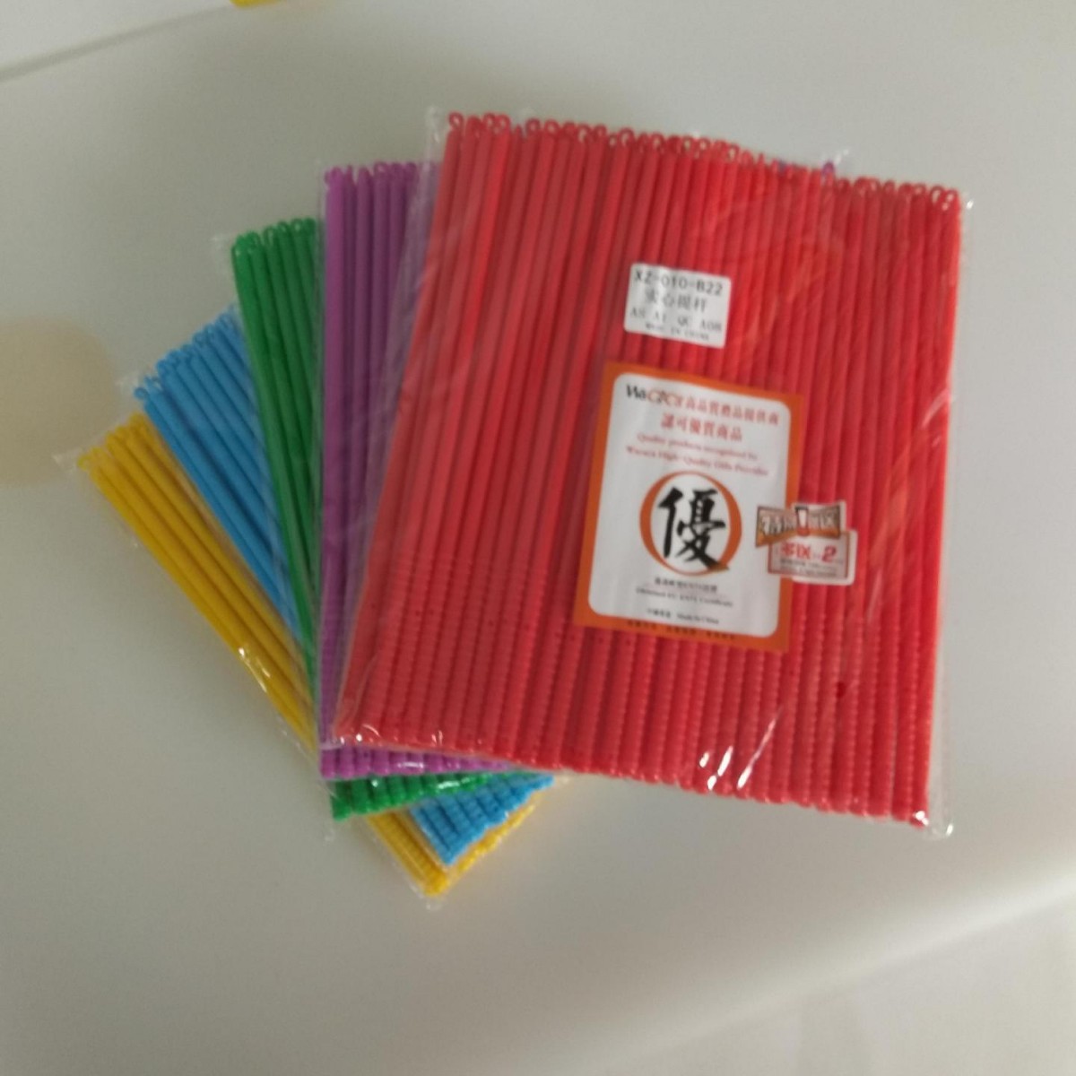 Customized Spring Festival Lantern Festival DIY Lantern Led Paper Lantern Accessories Plastic Handle Light Stick Portable Manufacturer Wholesale