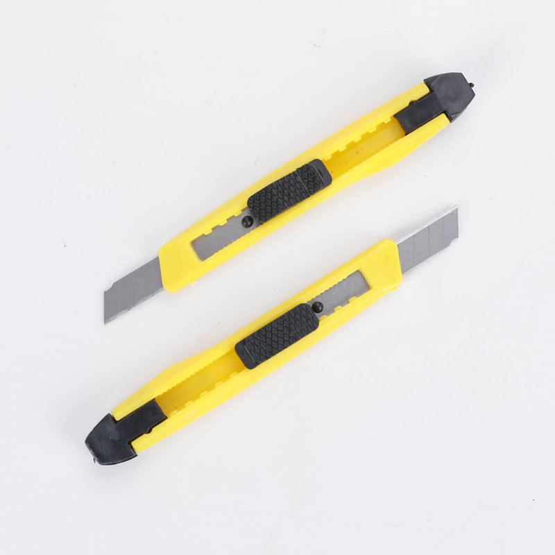 Multifunctional yellow scraper plastic steel mud pressure Joint ball sealant extruder art knife beauty sewing paper three-in-one glue shovel