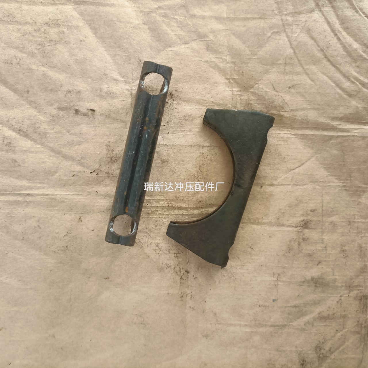 Curved Spring Clip for Wire Crimping, Arc-Shaped Steel Spring Clip, Tube Positioning Buckle Accessory, Hardware Stamping Part