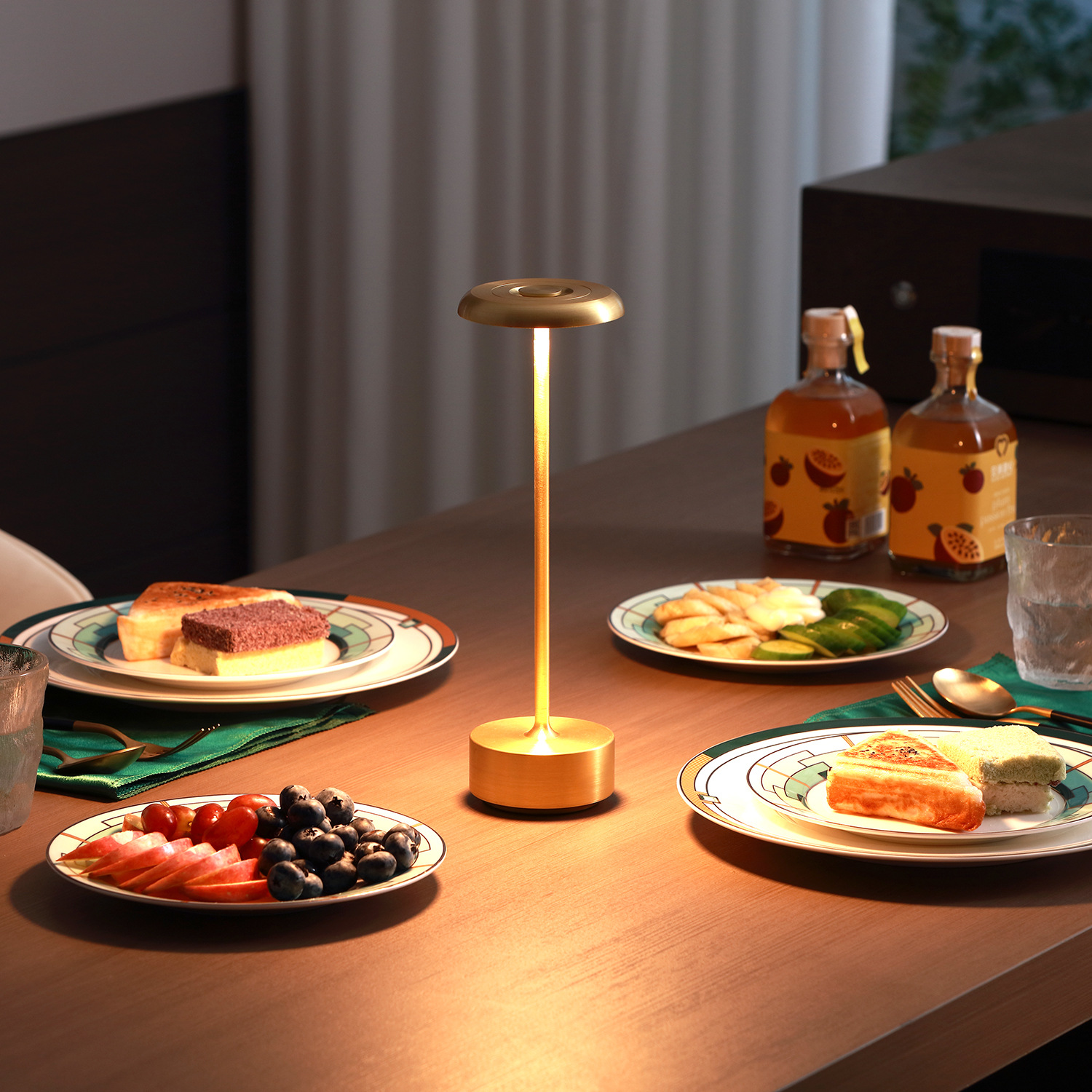 Original High-Quality All-Aluminum Rechargeable Led Table Lamp with a Sense of Atmosphere, Suitable for Outdoor Dining, Camping, Bedroom, and Bedside