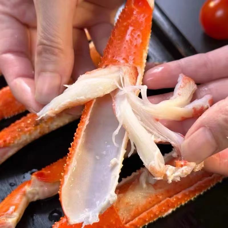 Cooked Frozen Snow Crab Legs Platter Long-Legged Pine Leaf Crab Legs Fresh Cooked Frozen Raw Frozen Ready-To-Eat Crab Merchant