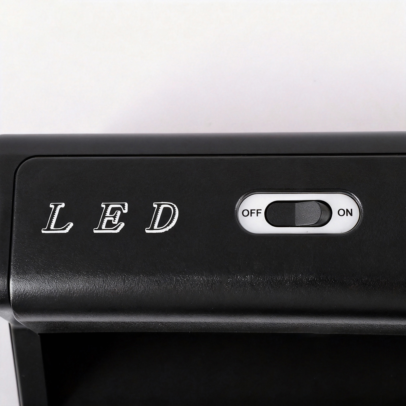 Fengjin Ad-105 Portable Banknote Detector Multi-Country Banknote European and American Type Purple Light Uv Multi-Tube Banknote Detector Banknote Detector