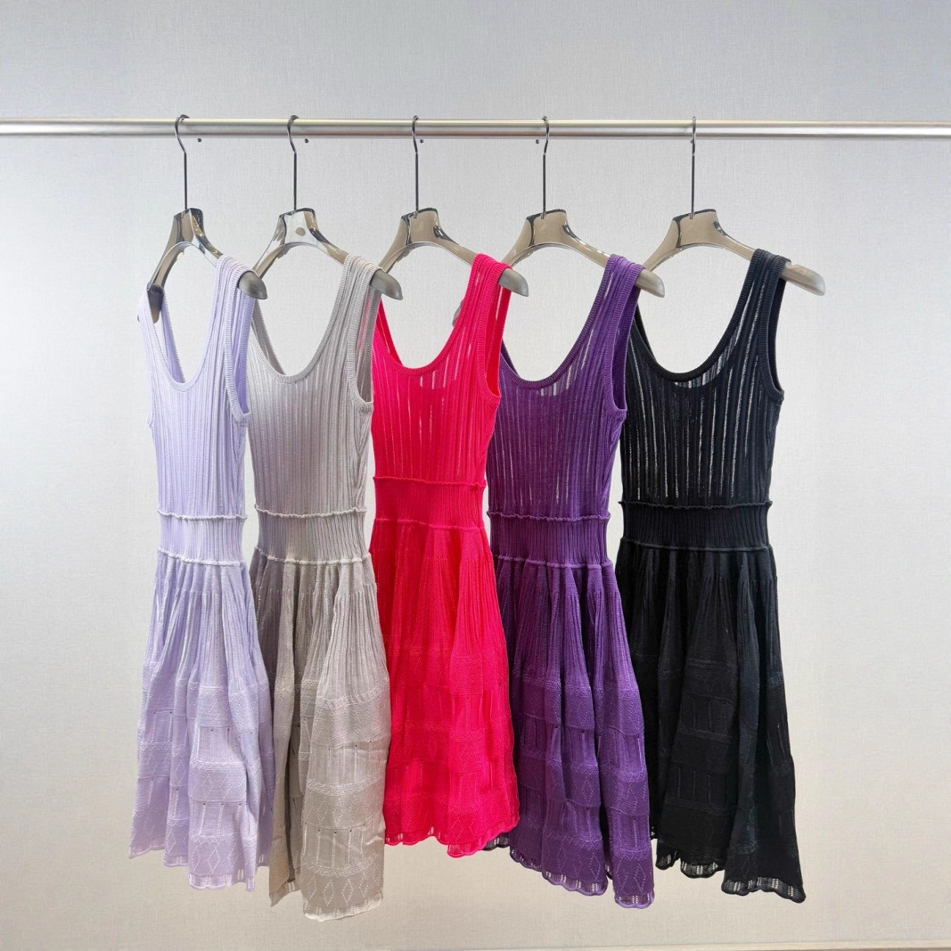 Новая облегающая вязаная юбка 2025 весна/лето с вырезом на талии модное безрукавное короткое платье