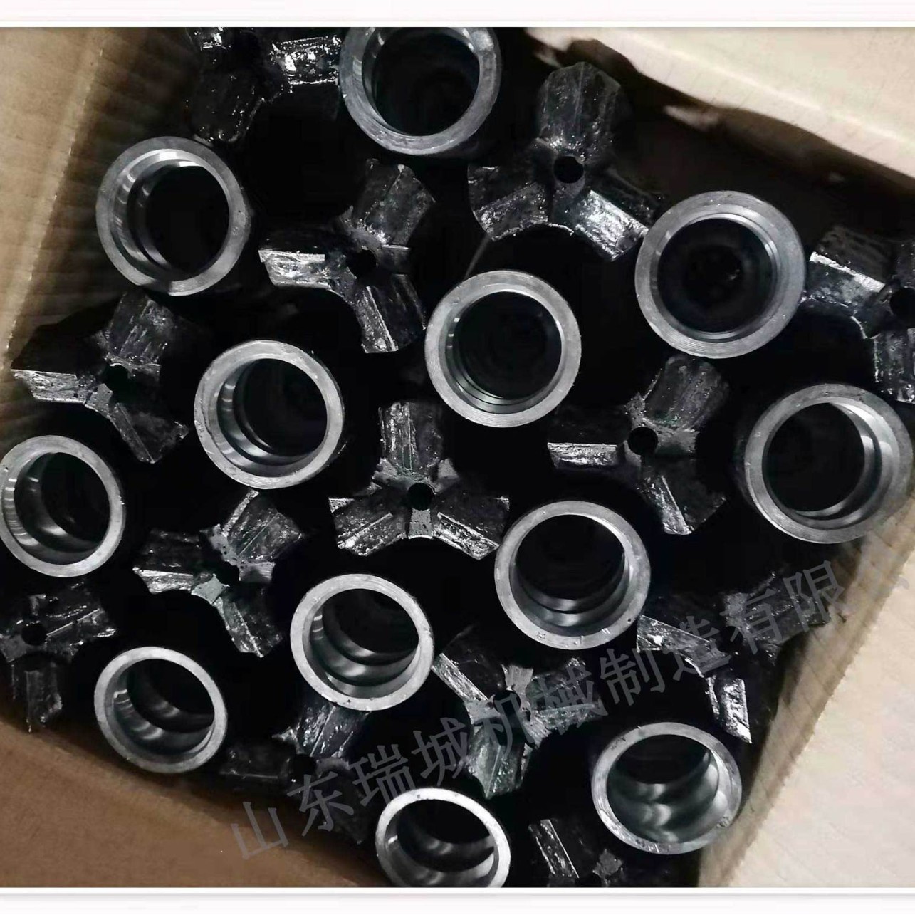 Carbide Blast Furnace Three-Tooth Drill Bit Is Specially Designed for Blast Furnace Opening to Pour Molten Iron. It Drills Holes Quickly and Is Wear-Resistant