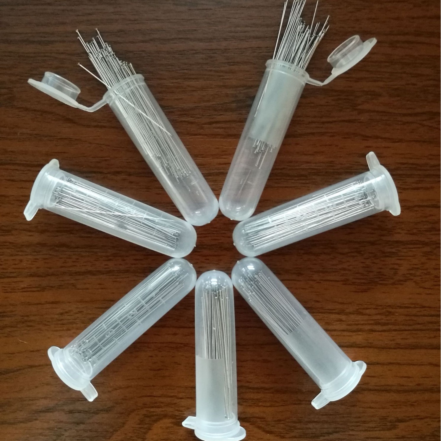 Поставка Интегрированные Экспонат Иглы, Насекомые Иглы, Металлические Игольные Колпачки и Игольные Корпуса Соединены Вместе, Стандартная Длина 40 мм