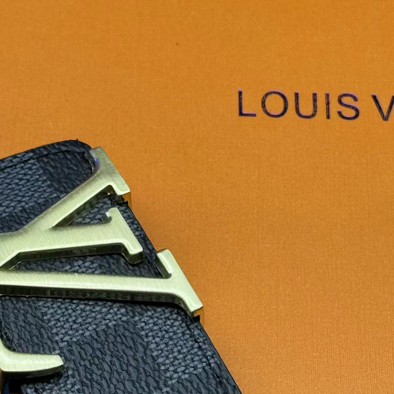 New L Men's Belt Smooth Buckle V-shaped Female Belt Youth Plaid Trouser Belt Trendy Casual Business Belt