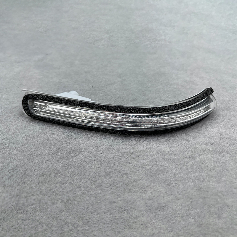 87613/87623-C8000 Is Suitable for Modern 16-18 I20 Reversing Mirror Turn Signal Manufacturer Supplies