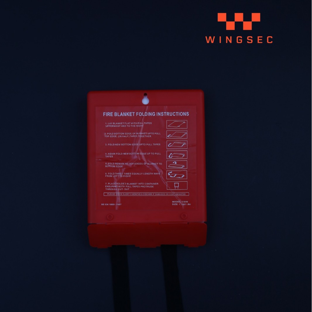 Fire Blanket En1869 Fire Retardant Fire Blanket Pvc Box Fire Escape Blanket Manufacturer Supplies Wing Shield High Temperature Resistant