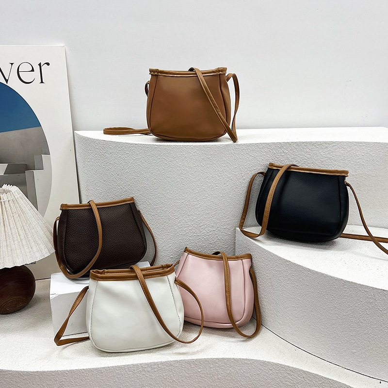 2024 New Crossbody Bucket Bag Simple Textive Shoulder Fashion Casual Small Satchel Mini Lipstick Saddle Bag Women