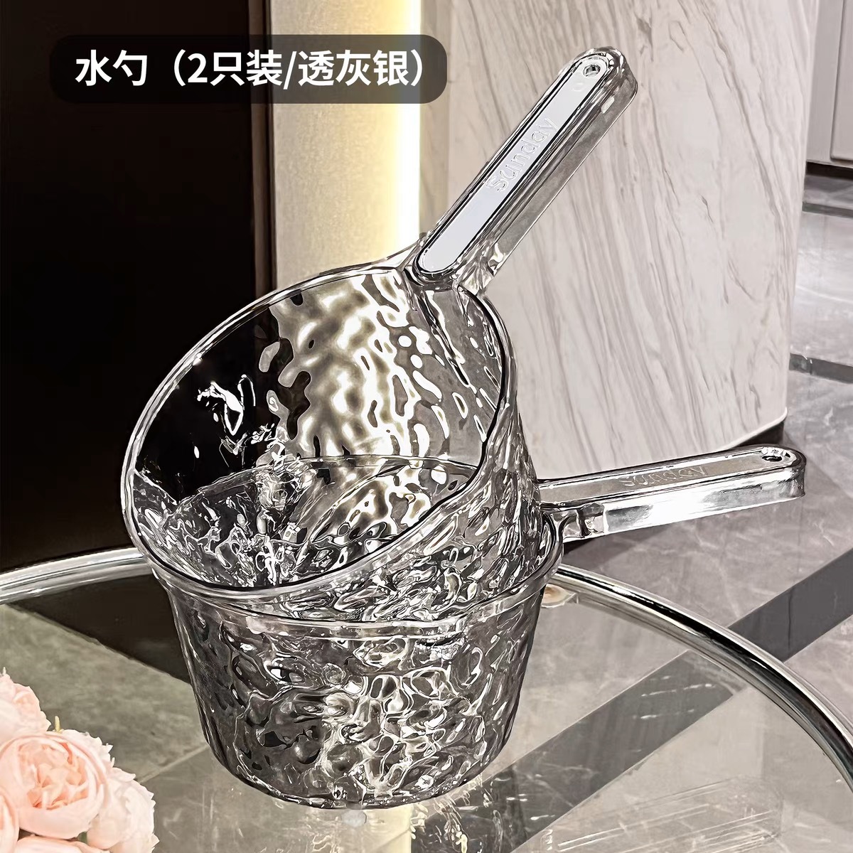 Large Household Water Ladle with Deep Long Handle, Kitchen Large Water Scoop, Transparent Plastic Shampoo Scoop, Water Scoop with Long Handle