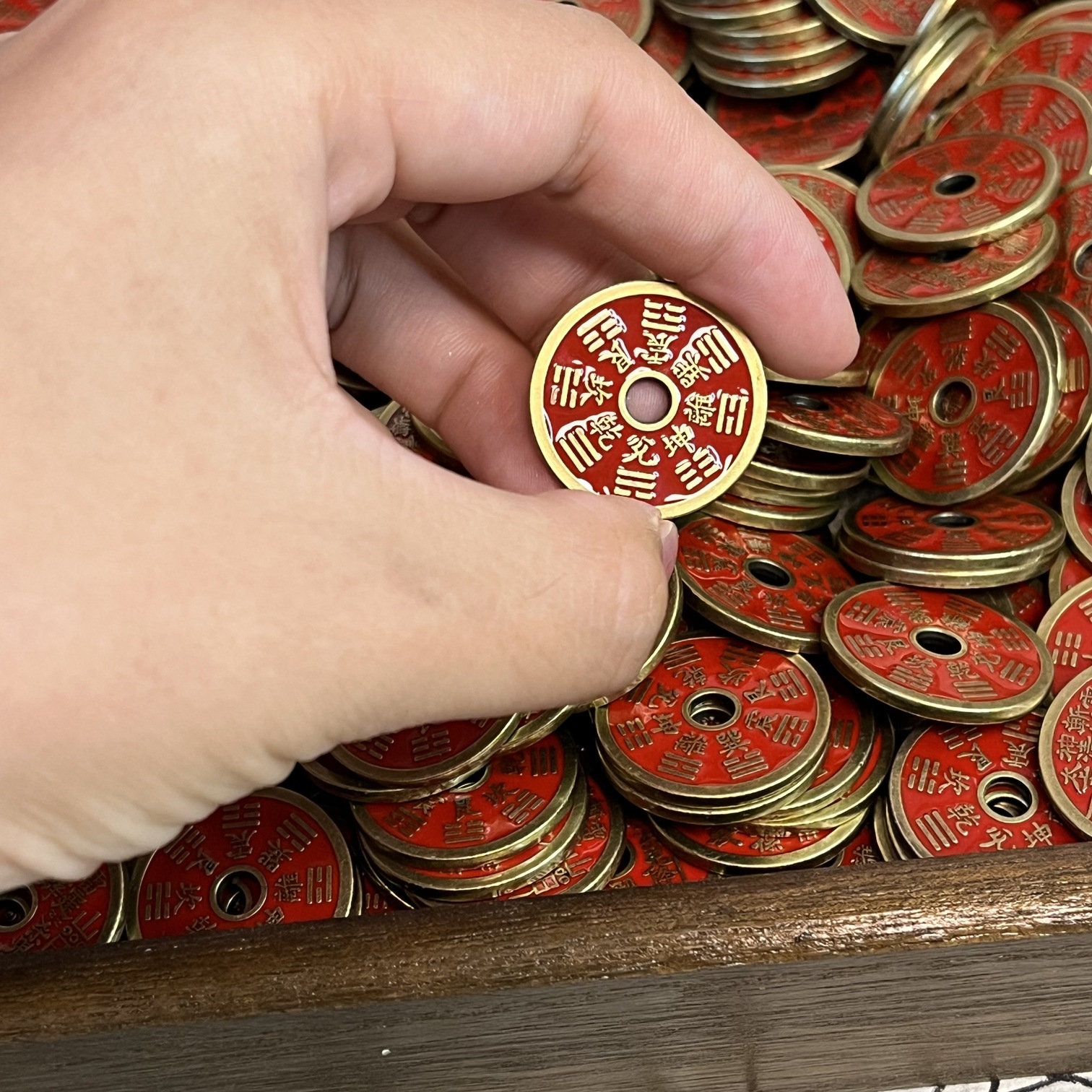 Wholesale Cinnabar Mountain Ghost spend money gossip pendant antique copper pendant accessories hand made homemade accessories hand rope original