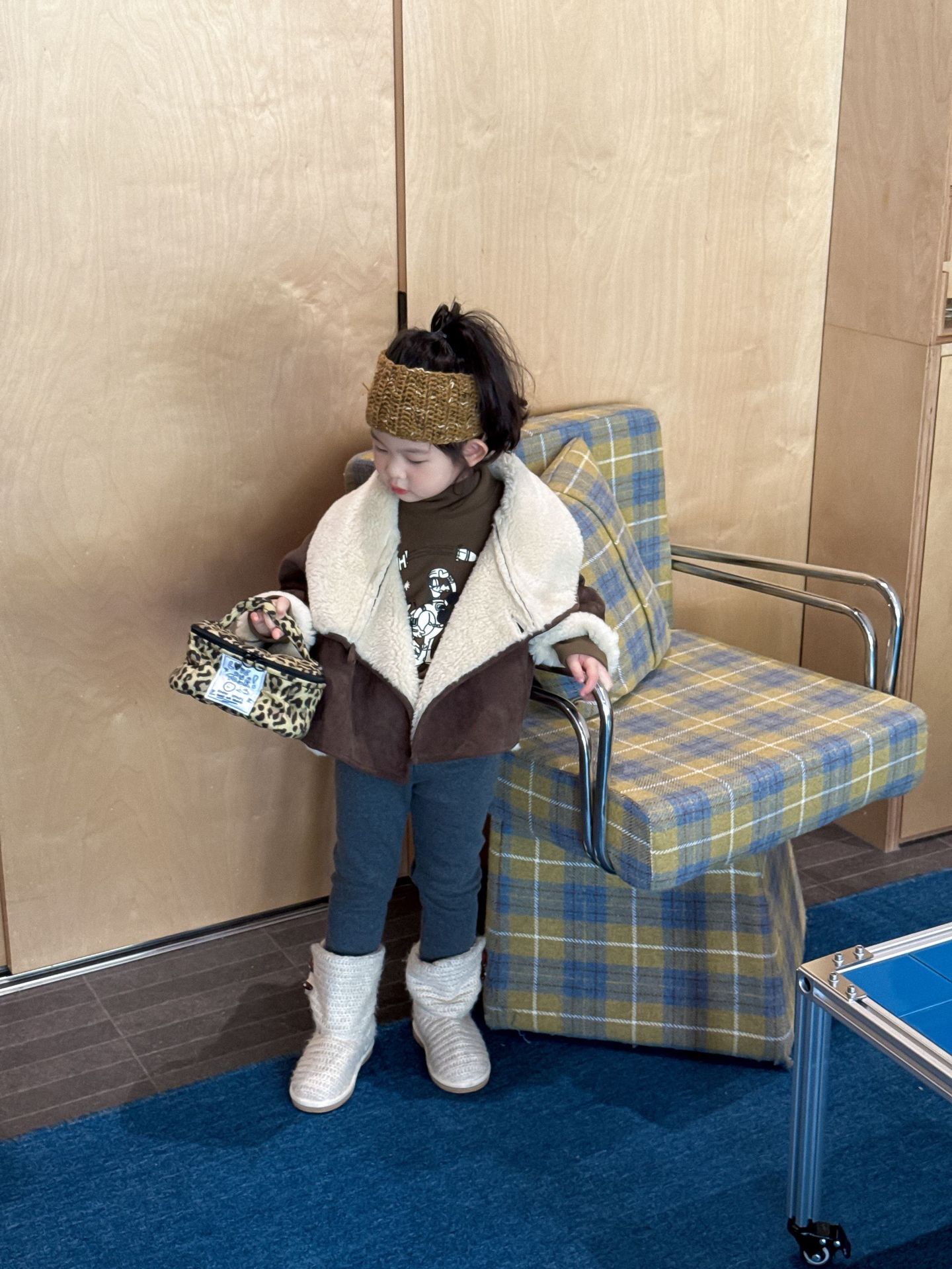 2025 New Winter Children's Clothing Korean Style Children's Clothing Girls' Suede Composite Lamb Wool Jacket Large Lapel Jacket