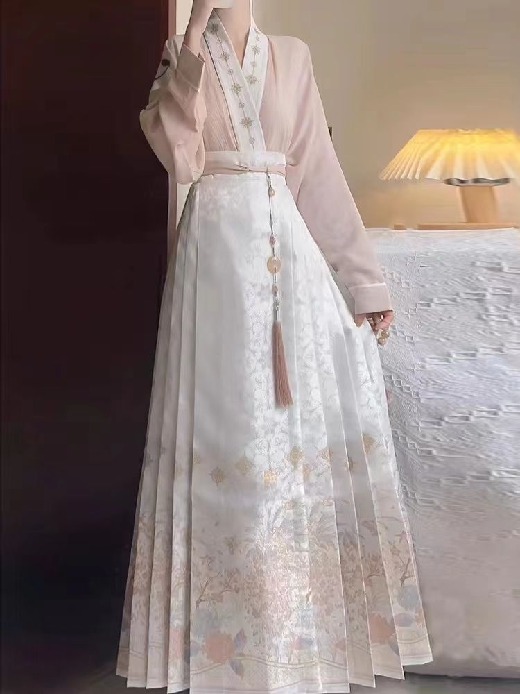 Ma-Mian Skirt Suit, Spring & Fall High-End Embroidered Airplane Sleeves, Jacquard Dark Pattern, Ming-Made Suit, Can Be Worn in Two Pieces for Daily Commuting