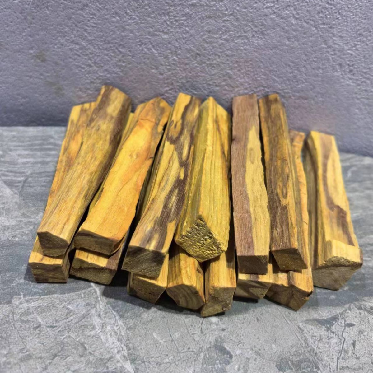 Peruvian Palo Santo High-Oil Aged Wood Sticks Incense California White Sage