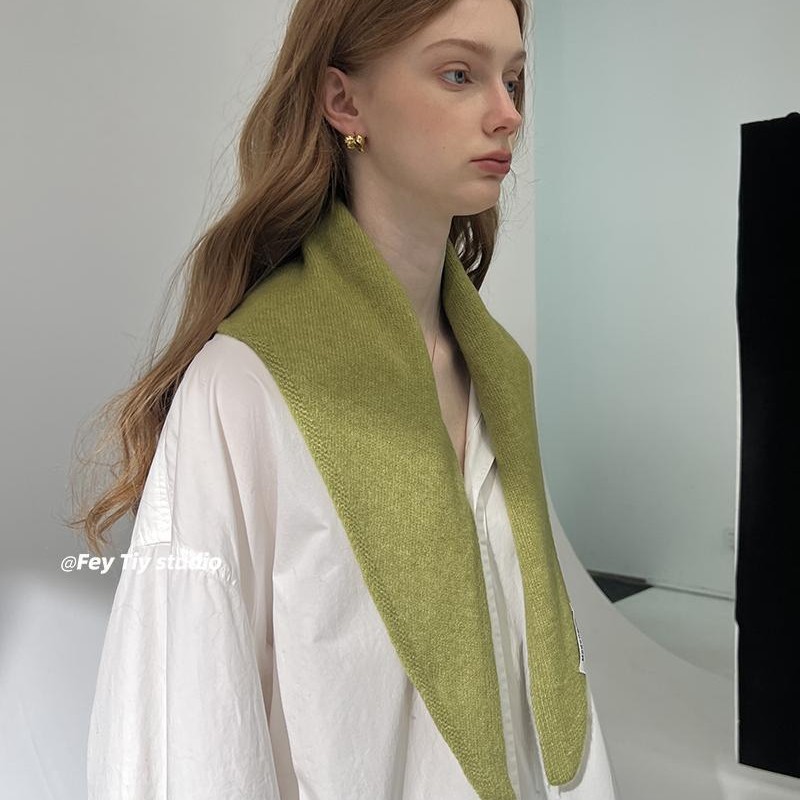 British Original Niche Brand Wool Knitted Triangle Scarf Women's Headscarf Knitted Scarf Multi-Functional Warm and Versatile