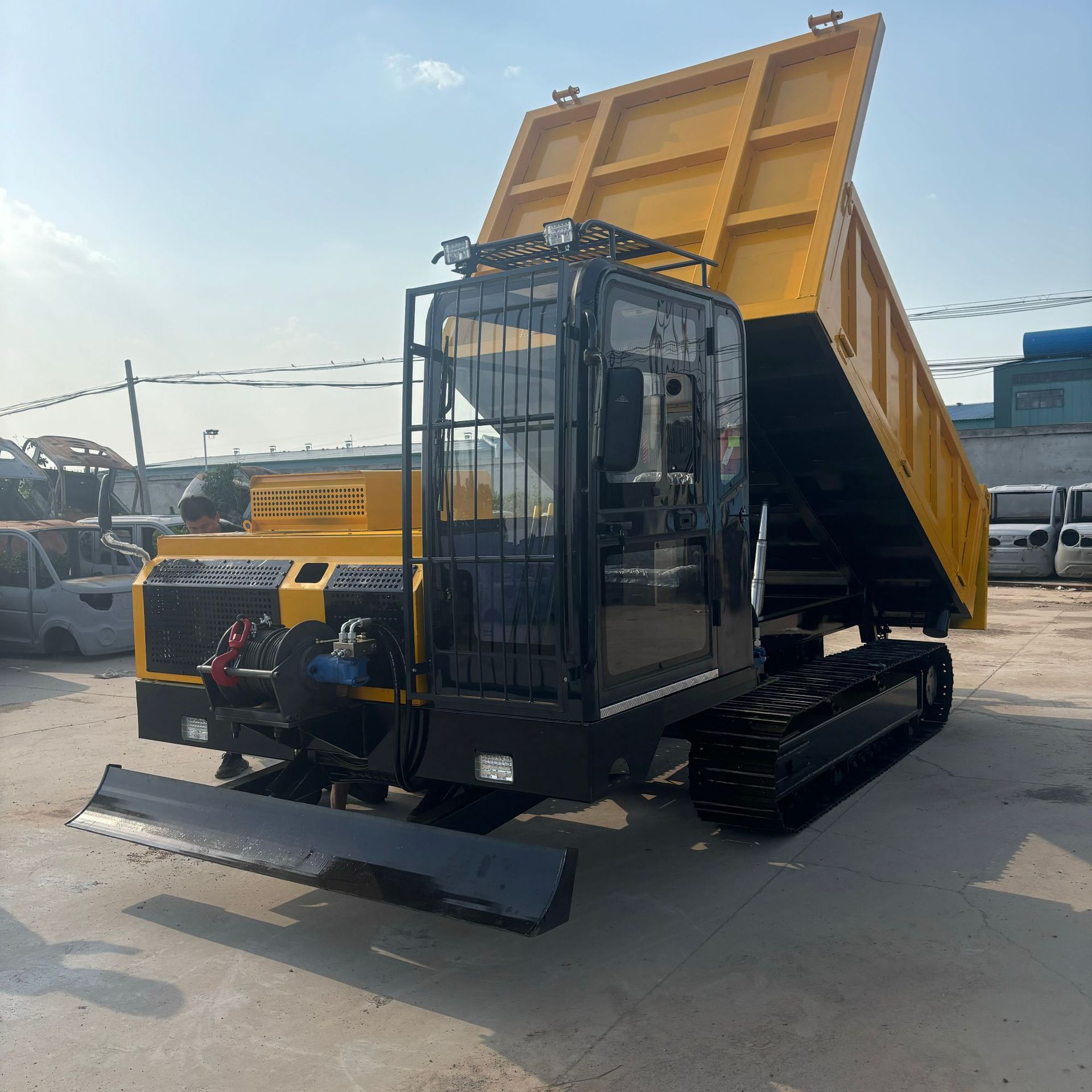 Customized Processing Crawler Transporter Manufacturer Directly Supplies 10-30 Tons Engineering Mining All-Terrain Creeper Transporter