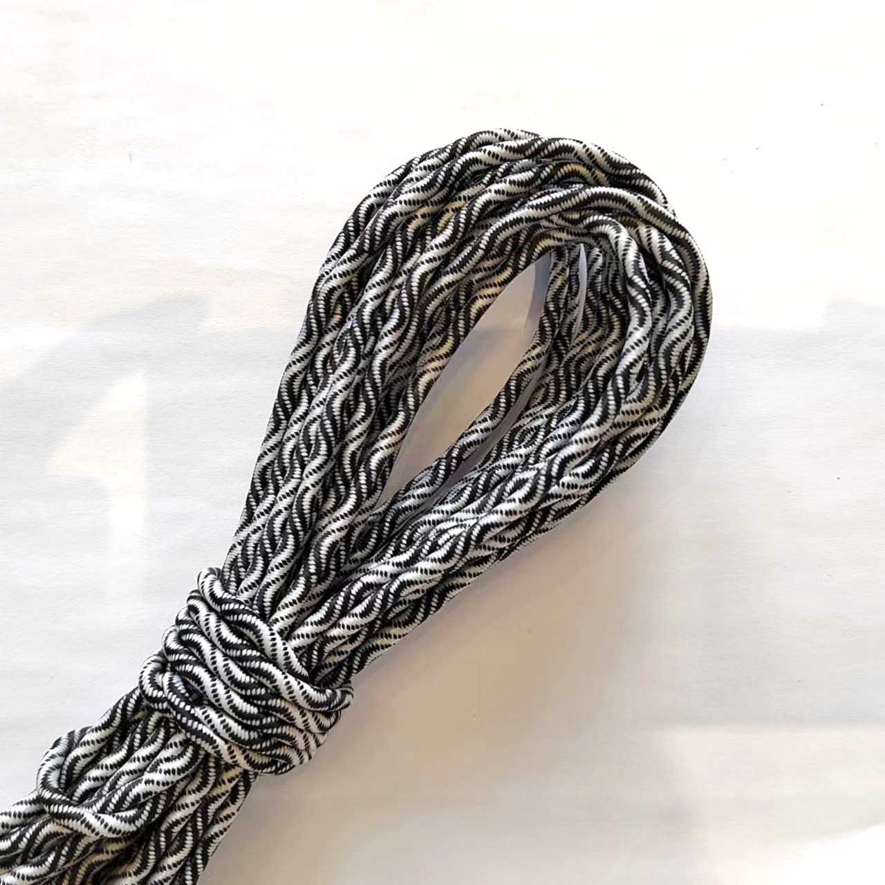 Round Elastic Band for Clothing, Shoes, and Hats; Core-Spun Elastic Cord with Double-Color Jump Point; Elastic Webbing Rubber Band with High Elasticity