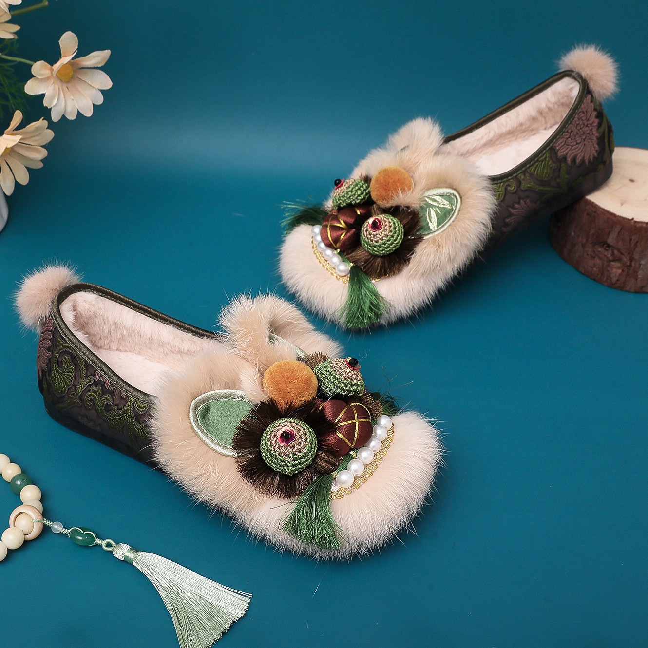 Winter New National Trend Retro Flats Folk Cloth Shoes for Women Ethnic Style Adult Tiger Head Shoes Hand Embroidered Shoes for Women