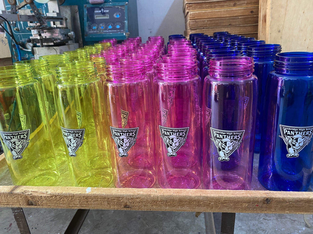 Yiwu silk screen processing multi-color printing design logo processing silk screen color number is not limited