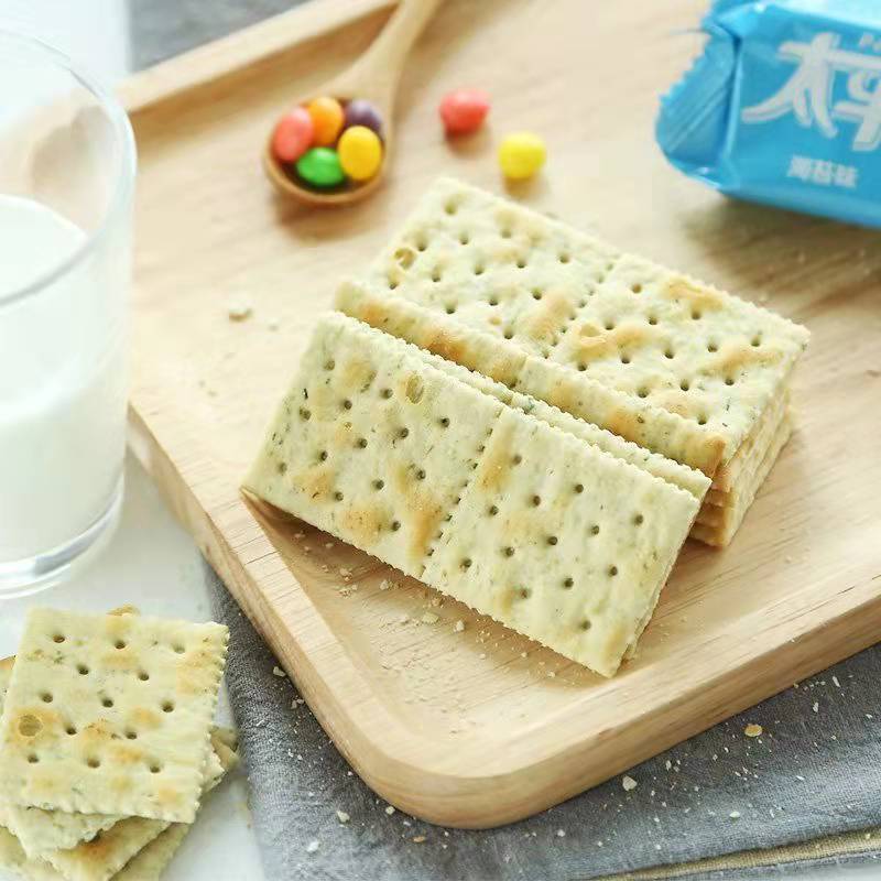 Taiping carding biscuit 100g bag milk salt flavor onion flavor salty flavor breakfast meal replacement soda biscuit full box wholesale
