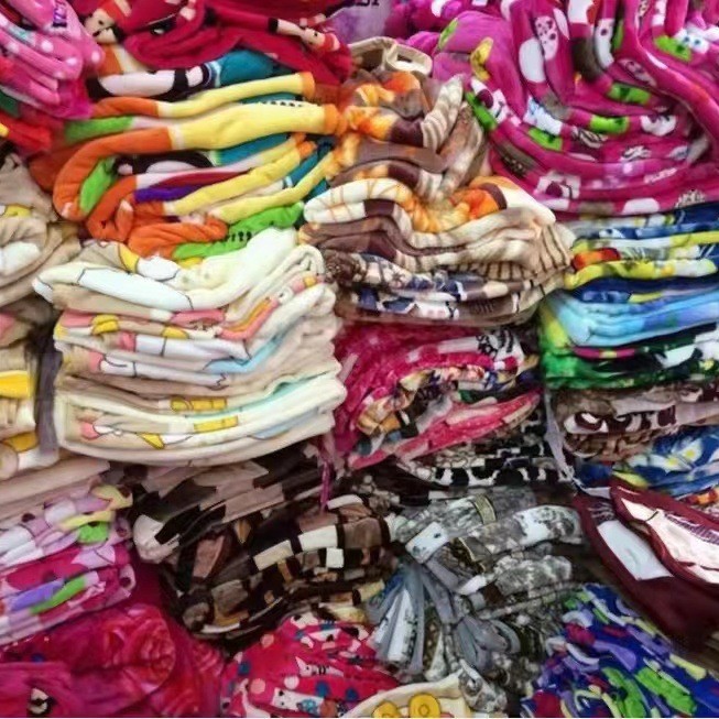 Gift Blanket Blanket Company Opens Gift Box Stock Blanket Faleirong Milk Velvet Foreign Trade Blanket Wholesale