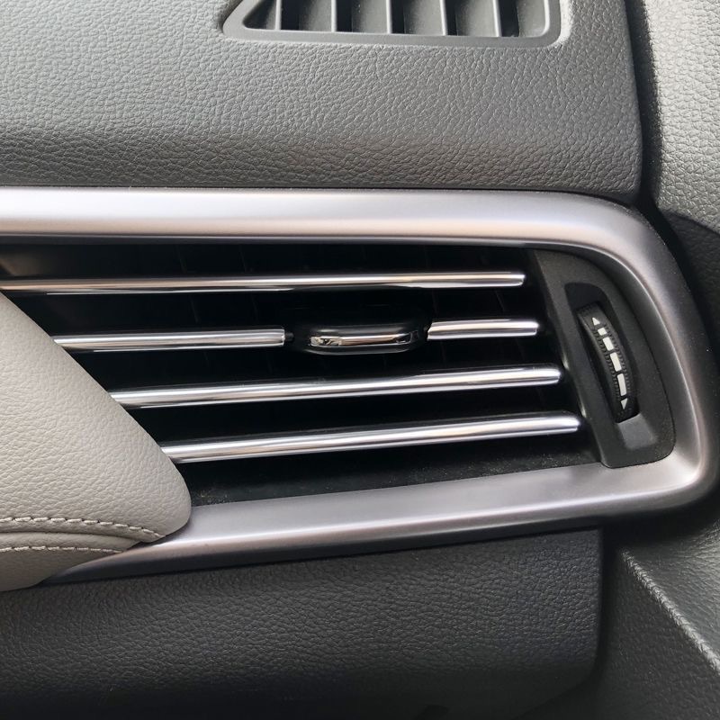 Car Air Outlet Decorative Strip Middle Mesh Clip Strip U-shaped Electroplated Bright Strip Air Conditioning Chrome Plated Color Interior Modification Supplies