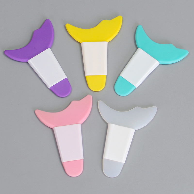 Novice Eyeliner Auxiliary Baffle Crescent Silicone Eye Makeup Eye Shadow Mascara Positioning Aid Beauty Makeup Tool