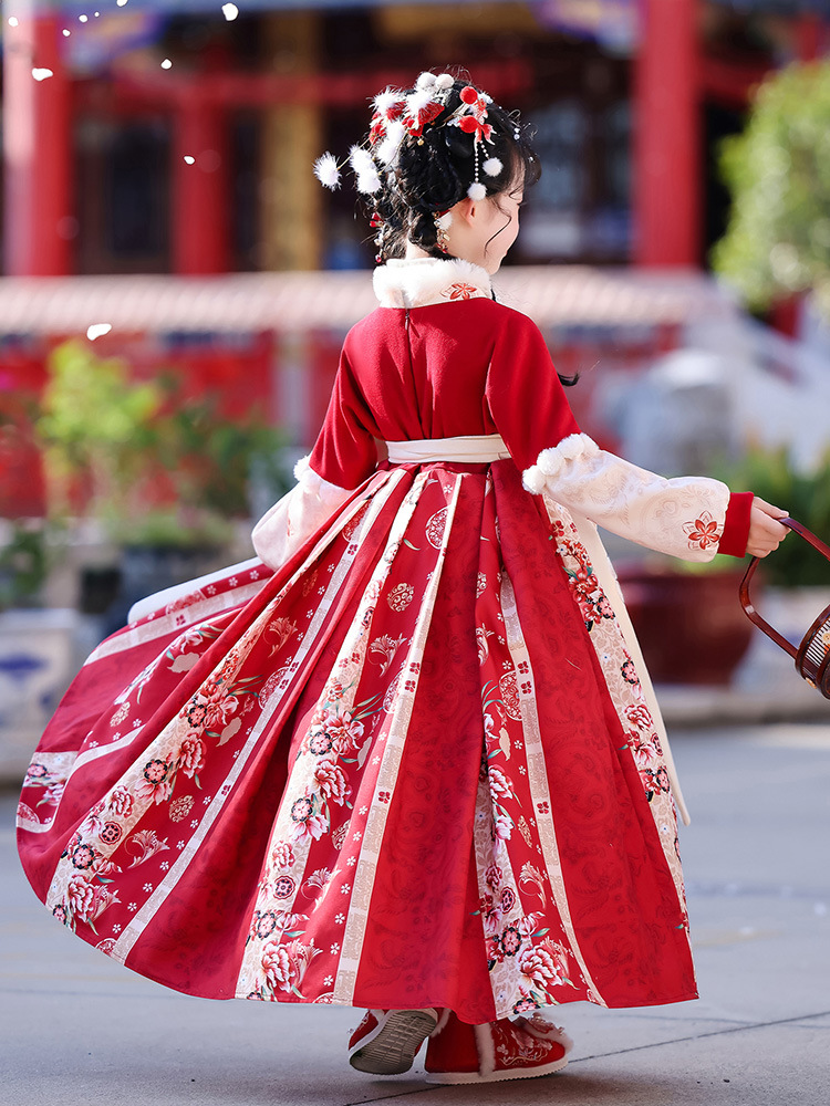 Children's Ancient Costume Hanfu Dress Set Winter 2026 New Style Chinese Style Cloak Girls' Princess Dress Ancient Style Tang Suit