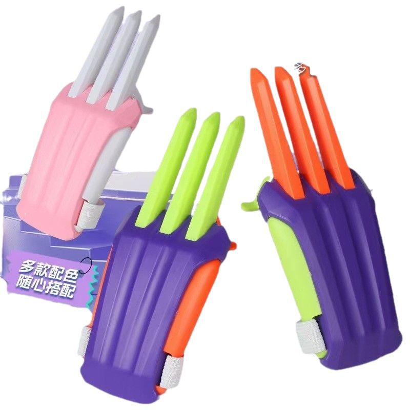 2 Yuan Wholesale Kidsren's Telescopic Toys Plastic Wolf Claw Cartoon Plastic Toys Iron Claw Model Carrot Knife