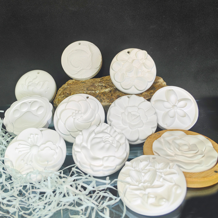 Популярный корейский стиль, ароматизатор для автомобиля, цветочная форма, расширяющийся аромат, гипсовая ароматическая пластина