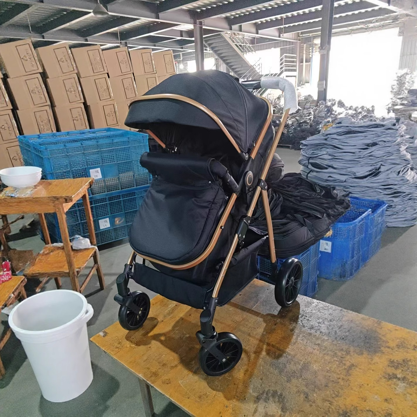 Stroller with Basket, Can Sit and Recline, High-View, Foldable, Two-Way Baby Stroller, Children's Stroller, Four-Wheel Gold Tube